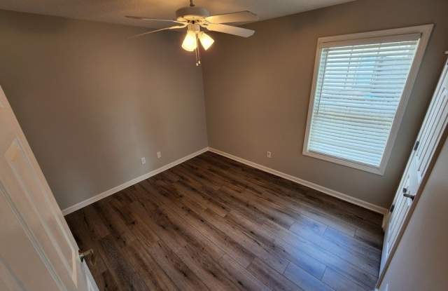 102 Cottage Ct. Gallery 2