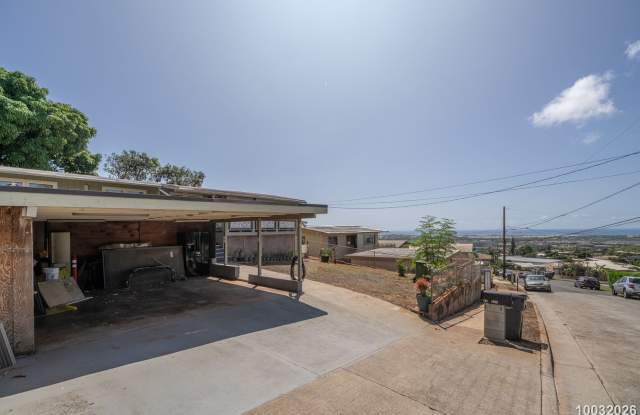 Bright and Updated 4BR/2BA Single Family Home in Makakilo (Kapolei) Gallery 3