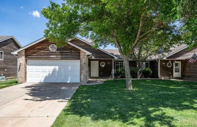 Cottage West Twin Homes photos photos