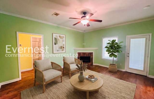 223 Crosscreek Drive Gallery 2