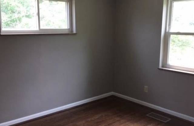 6860 Taylor Road Gallery 4