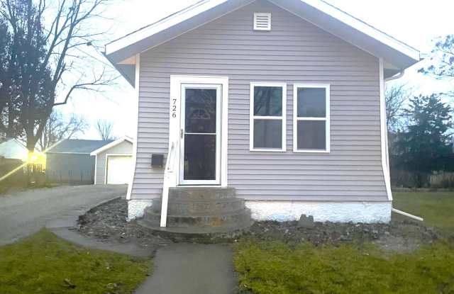 One Bedroom One Stall Detached Garage photos photos