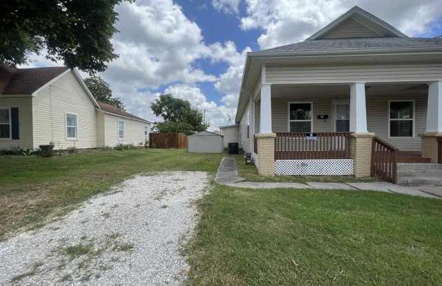 COMING SOON: ! JOPLIN: BEAUTIFUL, SPACIOUS 4 BEDROOM/ 3 BATHROOMS HOUSE WITH SHED AND CLOSE TO HOSPITALS IN JOPLIN MO!! Gallery 4