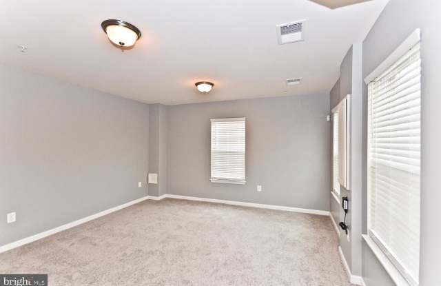 2701 LUCAS RUN WAY Gallery 2