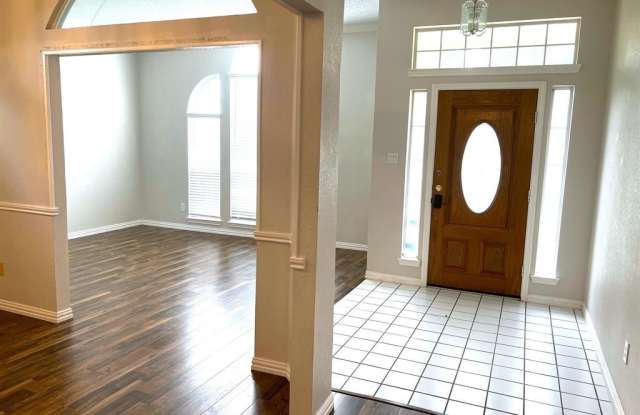 1305 Burlington Drive Gallery 4