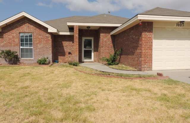 1003 N Doris Ave photos photos