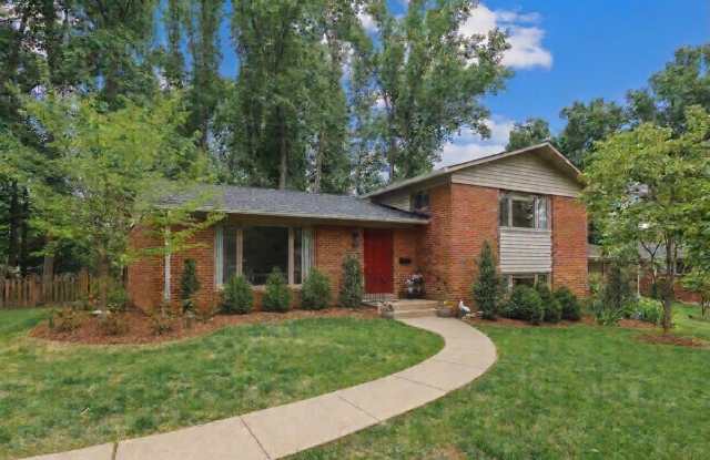 3413 Slade Ct Gallery 1