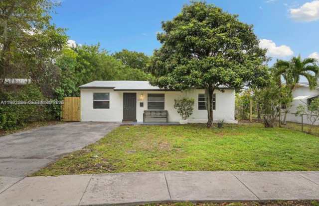 2439 Fletcher St photos photos 2439 Fletcher St photos photos