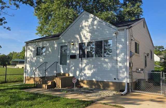 9915 Erie Drive Gallery 2