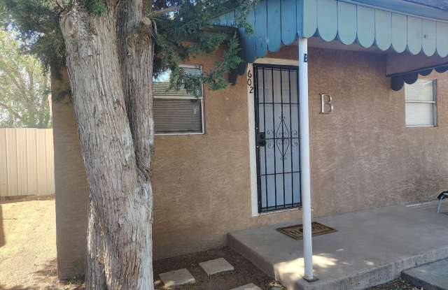 602 South Woody Drive Apt BApartment B Gallery 1