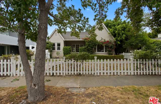 2127 Benecia Avenue photos photos