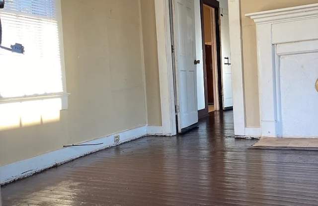 207 Sims Drive Gallery 3
