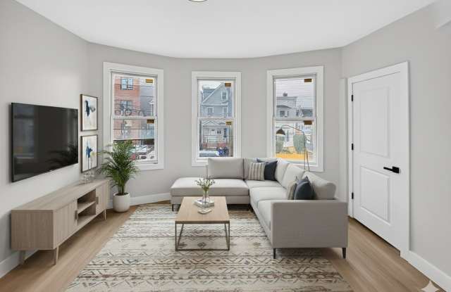 575 13th Ave photos photos