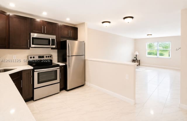 2686 NW 60th Way - 2686 Northwest 60th Way, Sunrise, FL 33313