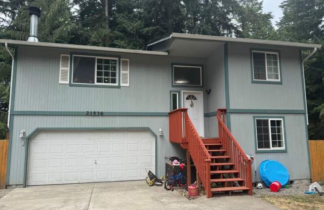 Updated Clearwood Home with AC  RV Parking! photos photos