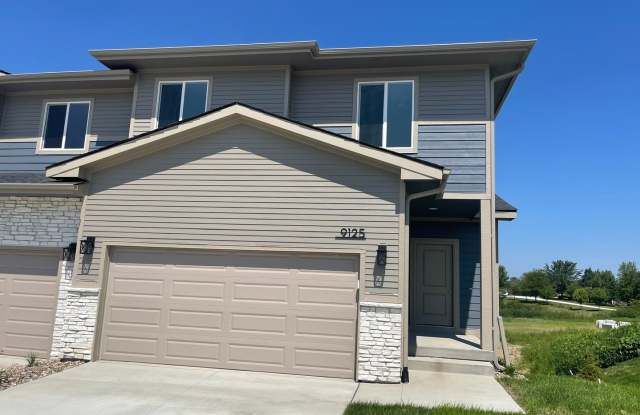 Luxury Newer Construction Townhome with Attached 2 Car Garage! photos photos Luxury Newer Construction Townhome with Attached 2 Car Garage! photos photos