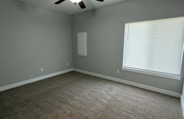 5577 North Edwards Circle - 1 Gallery 4