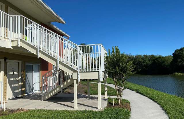 215 Lake Brook Cir. #108 Gallery 3