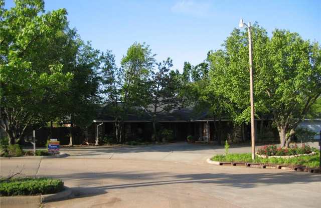 6325 Glenbrook Ct Court Gallery 2