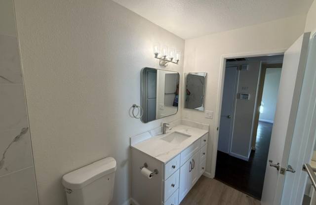 Renovated 2-bedroom Condo Available in Quiet Hercules Neighborhood Gallery 3