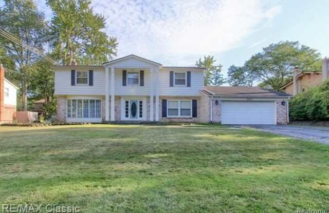 5527 Haverhill photos photos