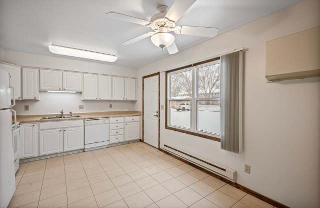 Oak Street Townhomes Gallery 2