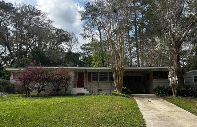 2214 Joyner Drive Gallery 1