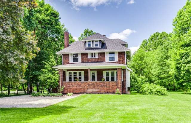 3678 Darrow Rd - 3678 Darrow Road, Stow, OH 44224