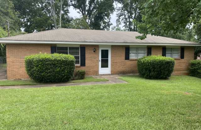 204 Magnolia DrivePrattville photos photos