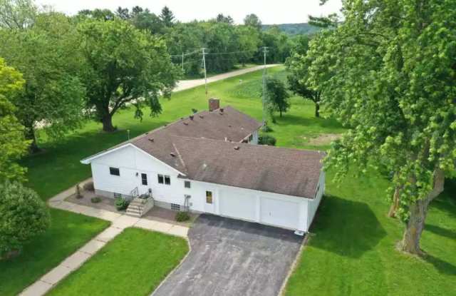 8059 11th Ave Nw - 8059 11th Avenue Northwest, Olmsted County, MN 55901