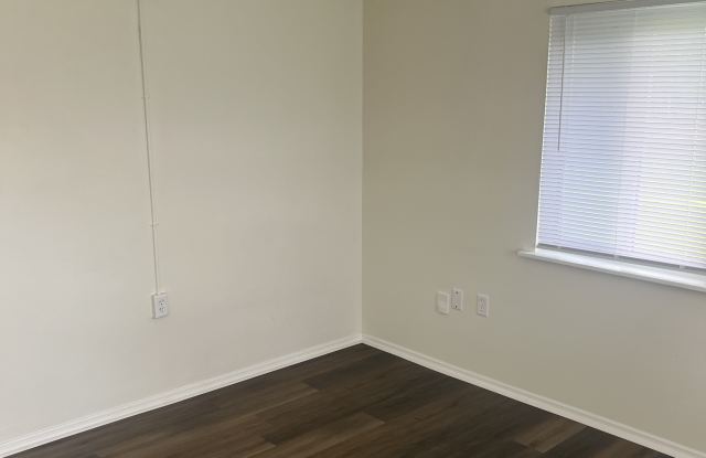 1115 Troy Street - 1 Gallery 1