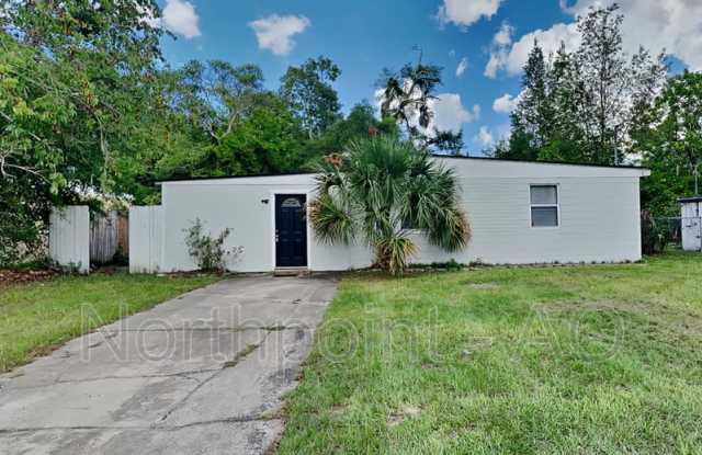 10555 Ashby Rd - 10555 Ashby Road, Jacksonville, FL 32218