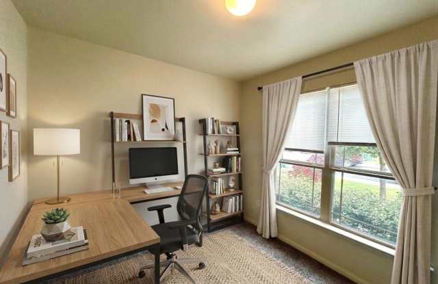 *MOVE IN SPECIAL* Comfort & Convenience – 2-Story Home with Fenced Backyard! Gallery 3