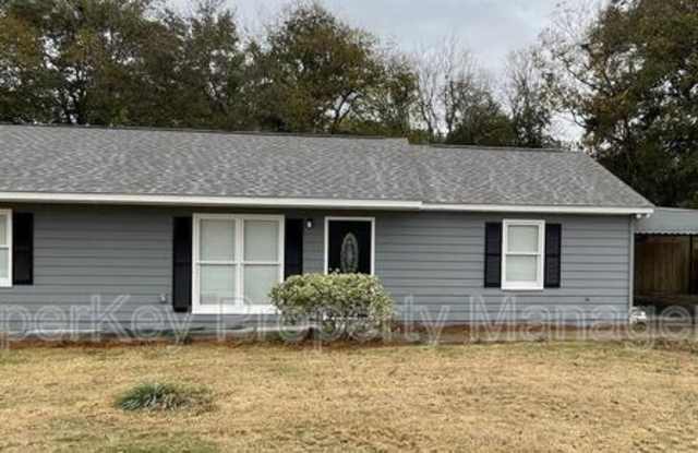 1000 Fontaine Road photos photos