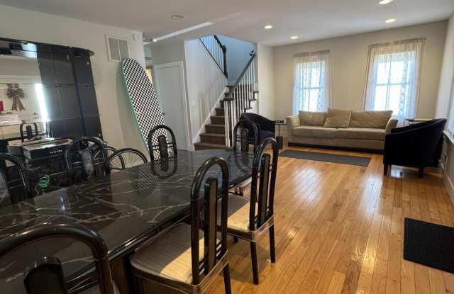 106 Poplar Avenue Gallery 2