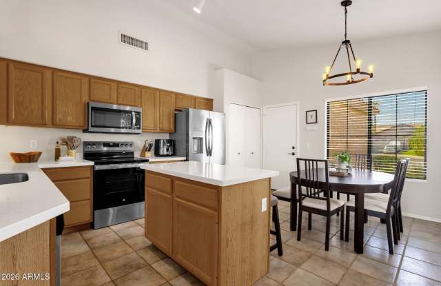 1216 W PINON Avenue Gallery 2