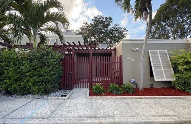 1040 Windward Drive photos photos