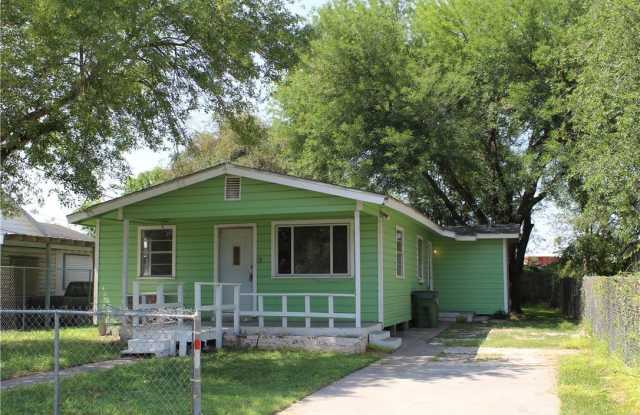 651 Trevino Street photos photos