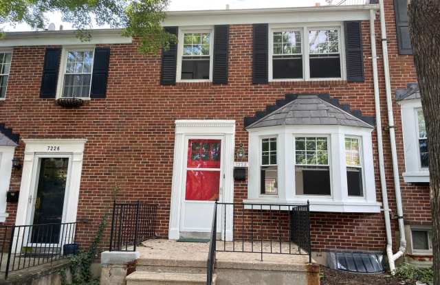 7228 LANARK Road Gallery 2
