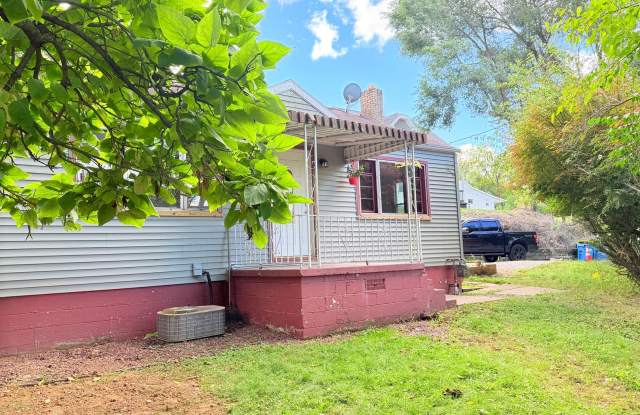 2 bedroom single family home ready now-Shenango school district Gallery 1