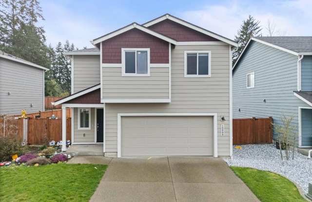 Better Than New Yelm Home with A/C, Walk-In Pantry, Garden Beds & Neighborhood Playground! photos photos