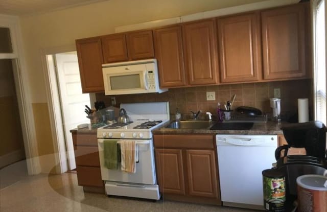 208 Pearl St - 208 Pearl Street, Somerville, MA 02145