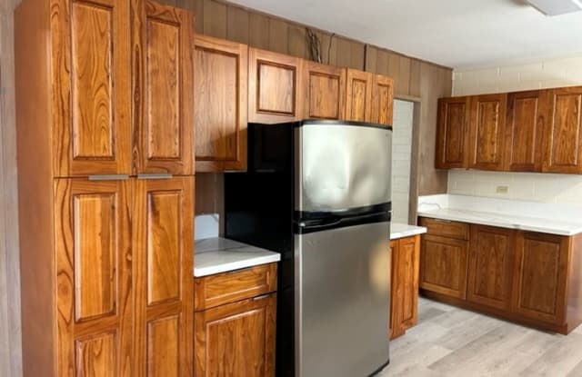 98-880 Kaonohi St - 98-880 Kaonohi Street, Waimalu, HI 96701