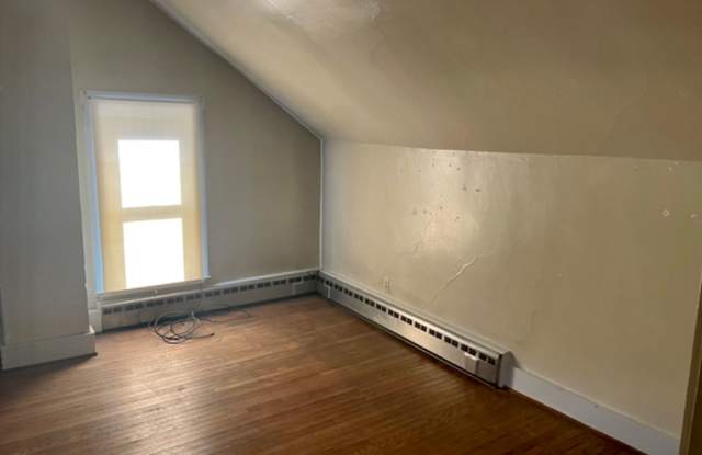 360 W. Lamb St photos photos