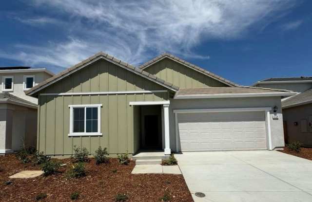 BRAND NEW (Solar) 4/2 w/Massive Backyard Roseville!  *Please read entire ad for viewings!! Gallery 1