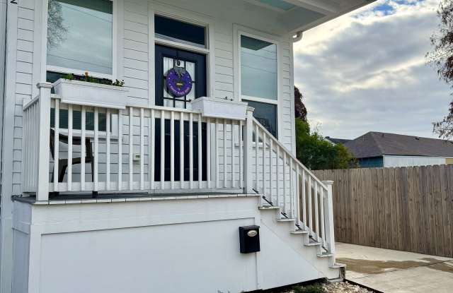 2522 North Galvez Street photos photos