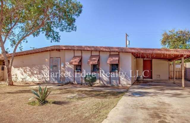 2326 N 48th Dr Gallery 3