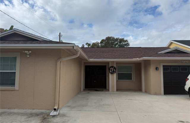 4410 WALTHAM DRIVE - 4410 Waltham Avenue, Town 'n' Country, FL 33634