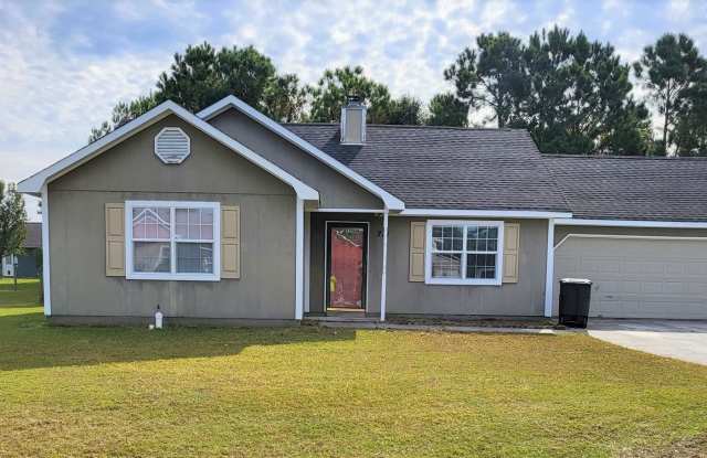 Charming 3 Bed, 2 Bath Fenced In Home Gallery 1