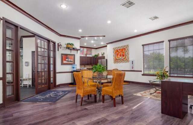 7607 Callaghan Rd Gallery 3